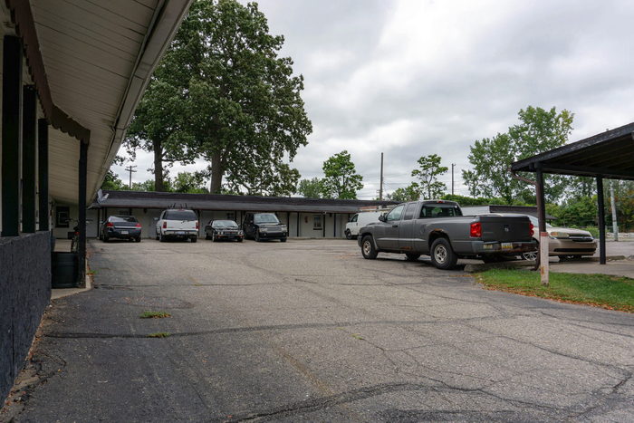 Best Motel - Real Estate Photo (newer photo)